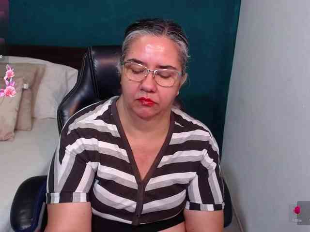 scarlett-dubois webcam