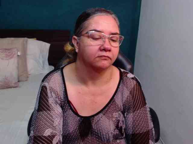 scarlett-dubois scarlett-dubois