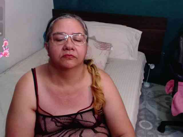 scarlett-dubois webcam