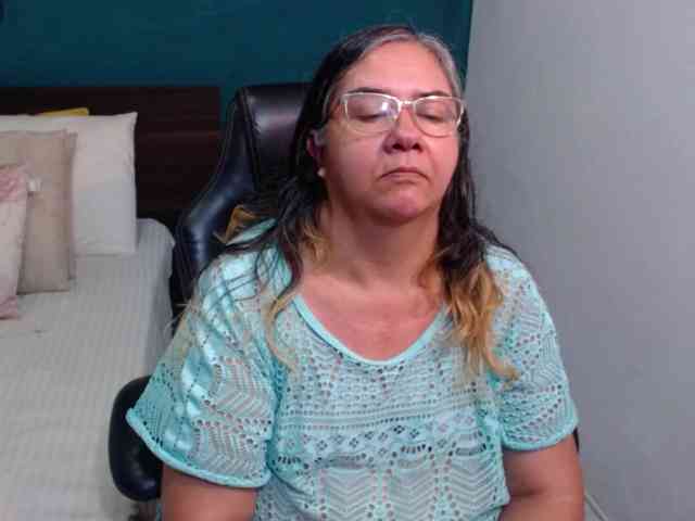 scarlett-dubois webcam