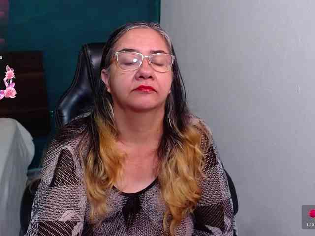 scarlett-dubois webcam