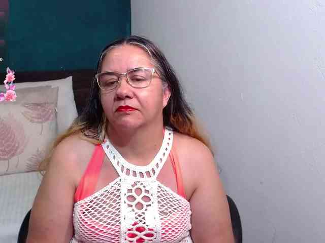scarlett-dubois webcam