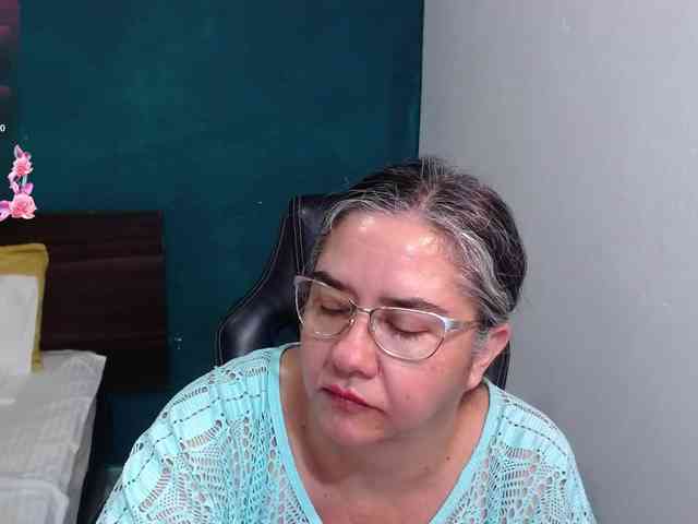 scarlett-dubois webcam