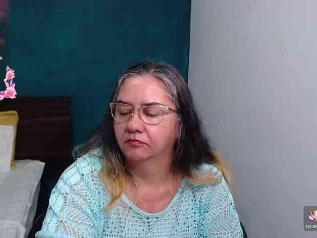 scarlett-dubois webcam