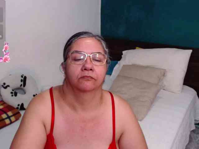 scarlett-dubois webcam