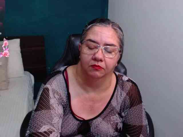 scarlett-dubois webcam