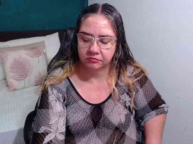 scarlett-dubois webcam