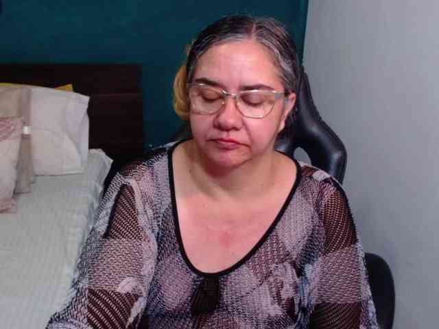 scarlett-dubois webcam