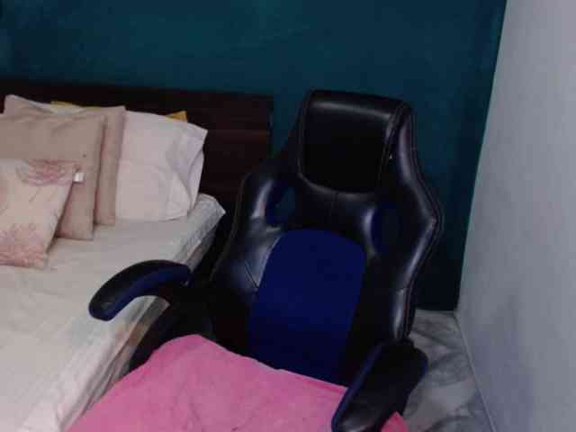 scarlett-dubois webcam