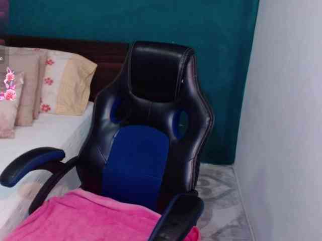 scarlett-dubois webcam