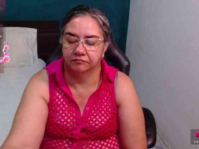 scarlett-dubois webcam