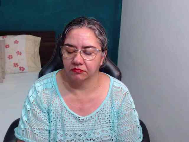 scarlett-dubois webcam