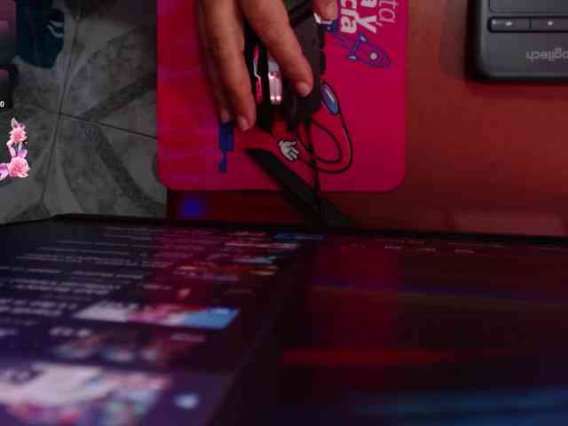 scarlett-dubois webcam