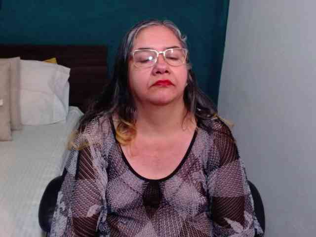 scarlett-dubois webcam