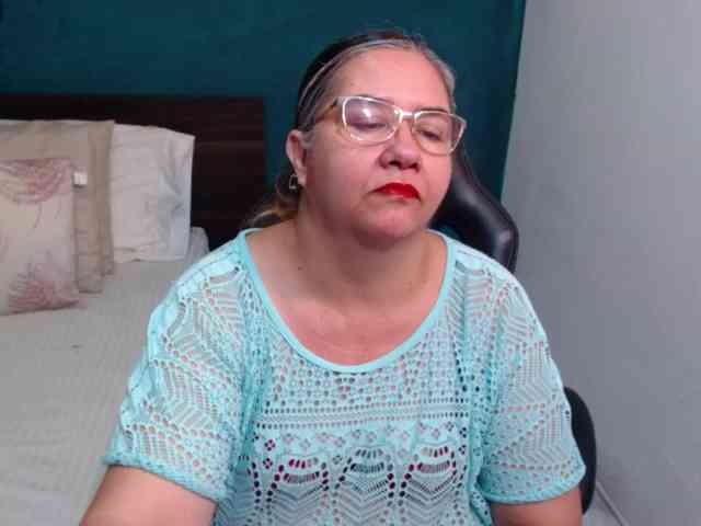 scarlett-dubois webcam