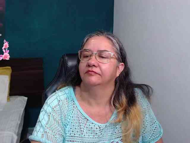 scarlett-dubois webcam