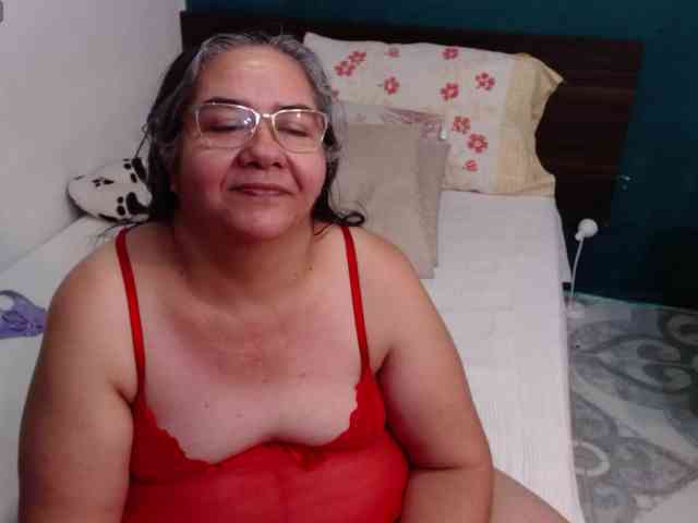 scarlett-dubois webcam