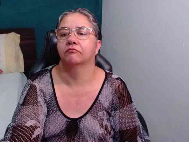 scarlett-dubois webcam