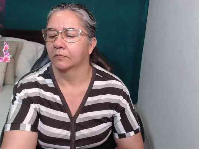 scarlett-dubois webcam