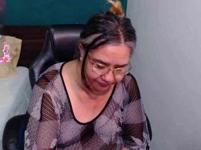 scarlett-dubois webcam