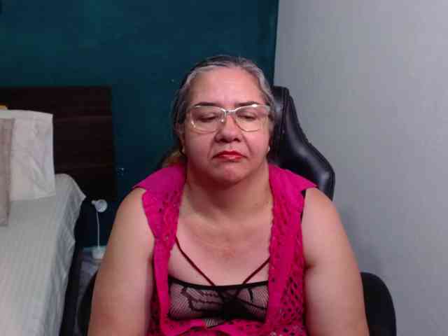 scarlett-dubois webcam