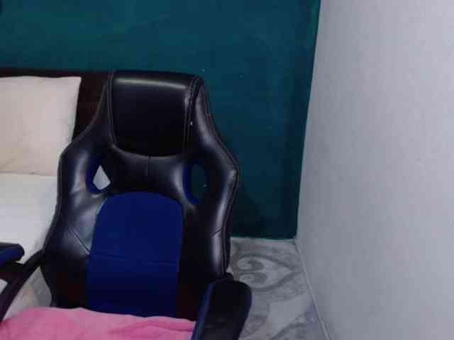 scarlett-dubois webcam