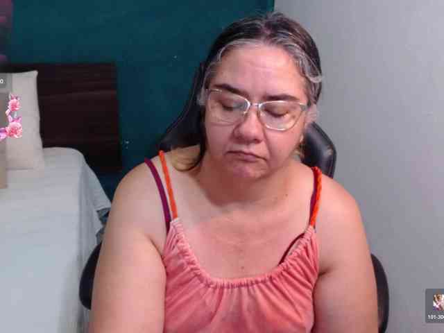 scarlett-dubois webcam