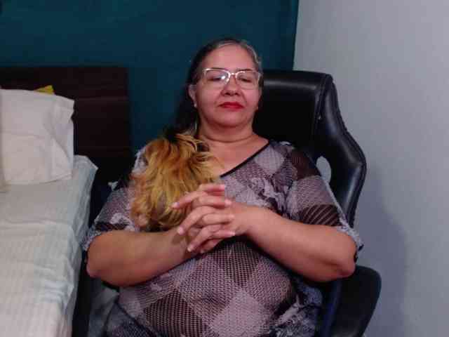 scarlett-dubois webcam