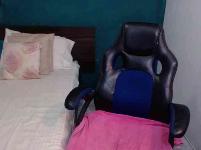 scarlett-dubois webcam