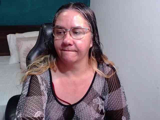 scarlett-dubois webcam