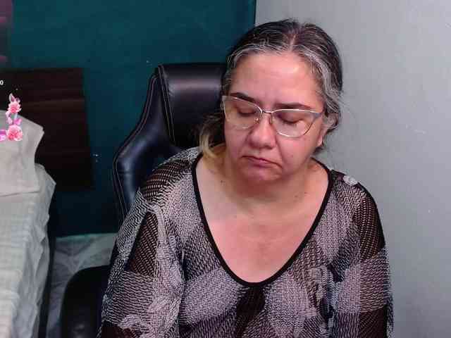 scarlett-dubois scarlett-dubois