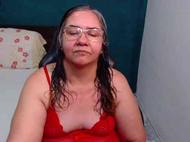 scarlett-dubois webcam