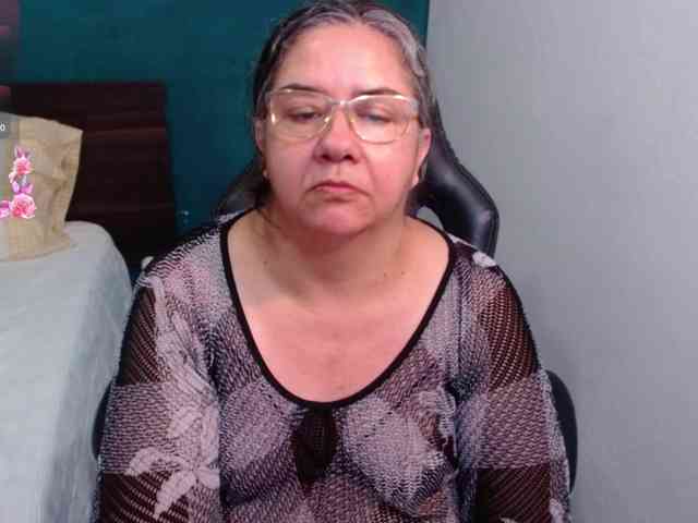 scarlett-dubois webcam