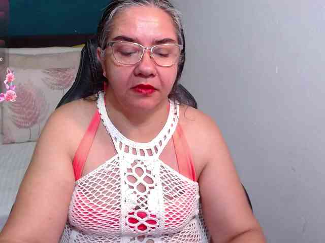 scarlett-dubois webcam