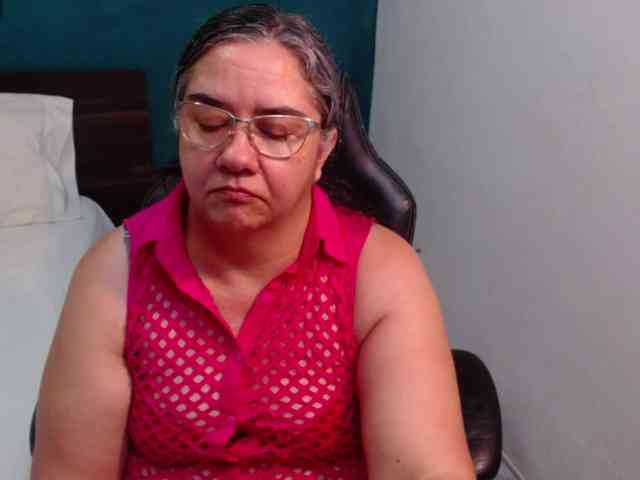 scarlett-dubois webcam