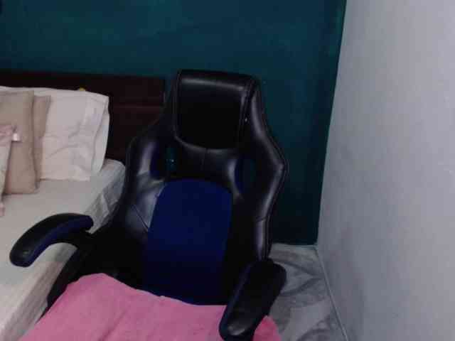 scarlett-dubois webcam