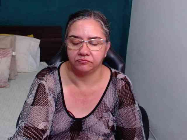 scarlett-dubois webcam