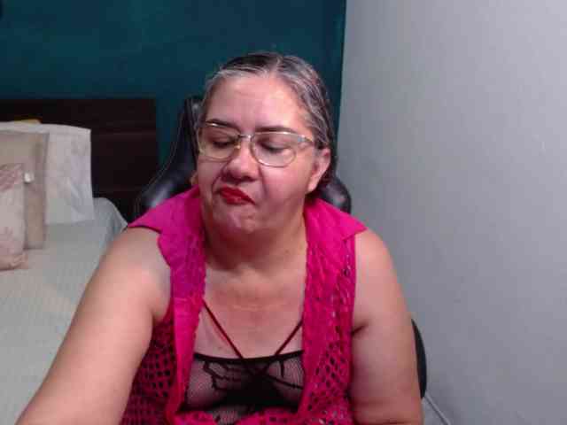 scarlett-dubois webcam