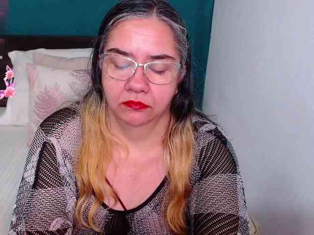 scarlett-dubois webcam