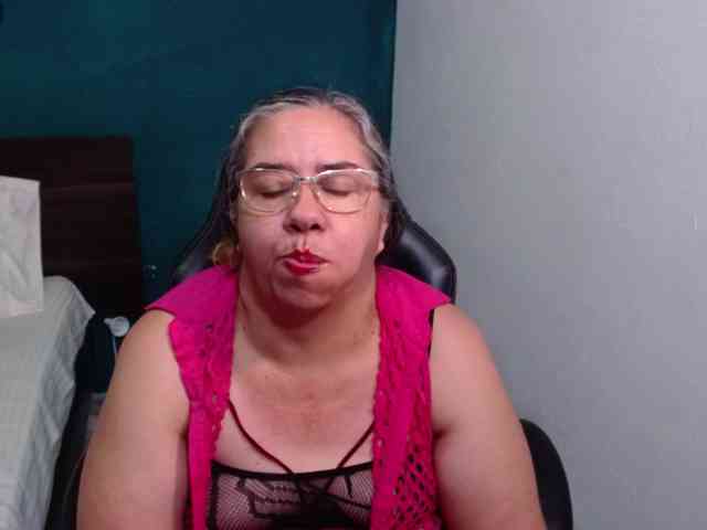 scarlett-dubois webcam