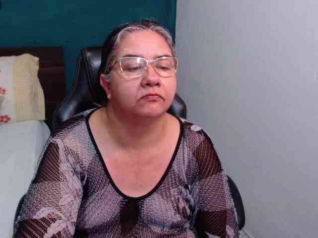 scarlett-dubois webcam