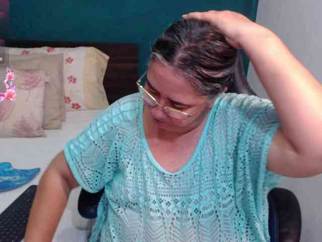 scarlett-dubois webcam