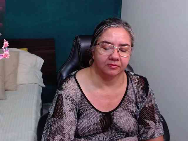 scarlett-dubois scarlett-dubois