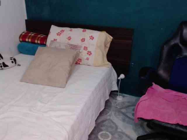 scarlett-dubois webcam