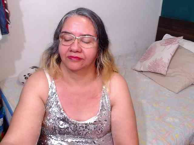 scarlett-dubois webcam