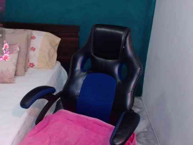 scarlett-dubois webcam