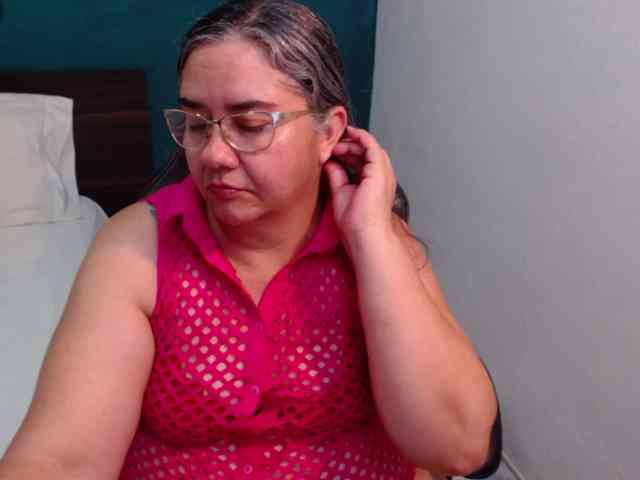 scarlett-dubois webcam