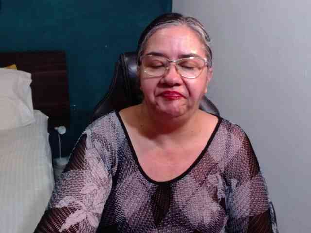 scarlett-dubois webcam