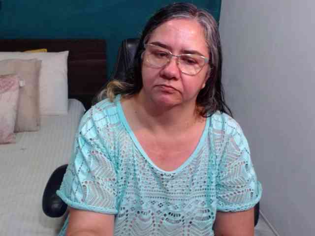 scarlett-dubois webcam