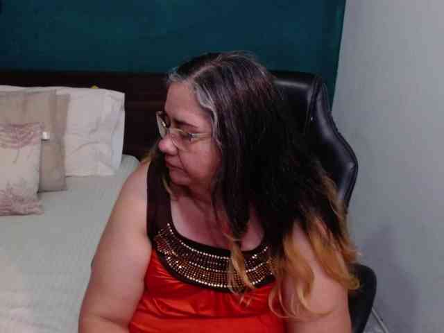 scarlett-dubois webcam